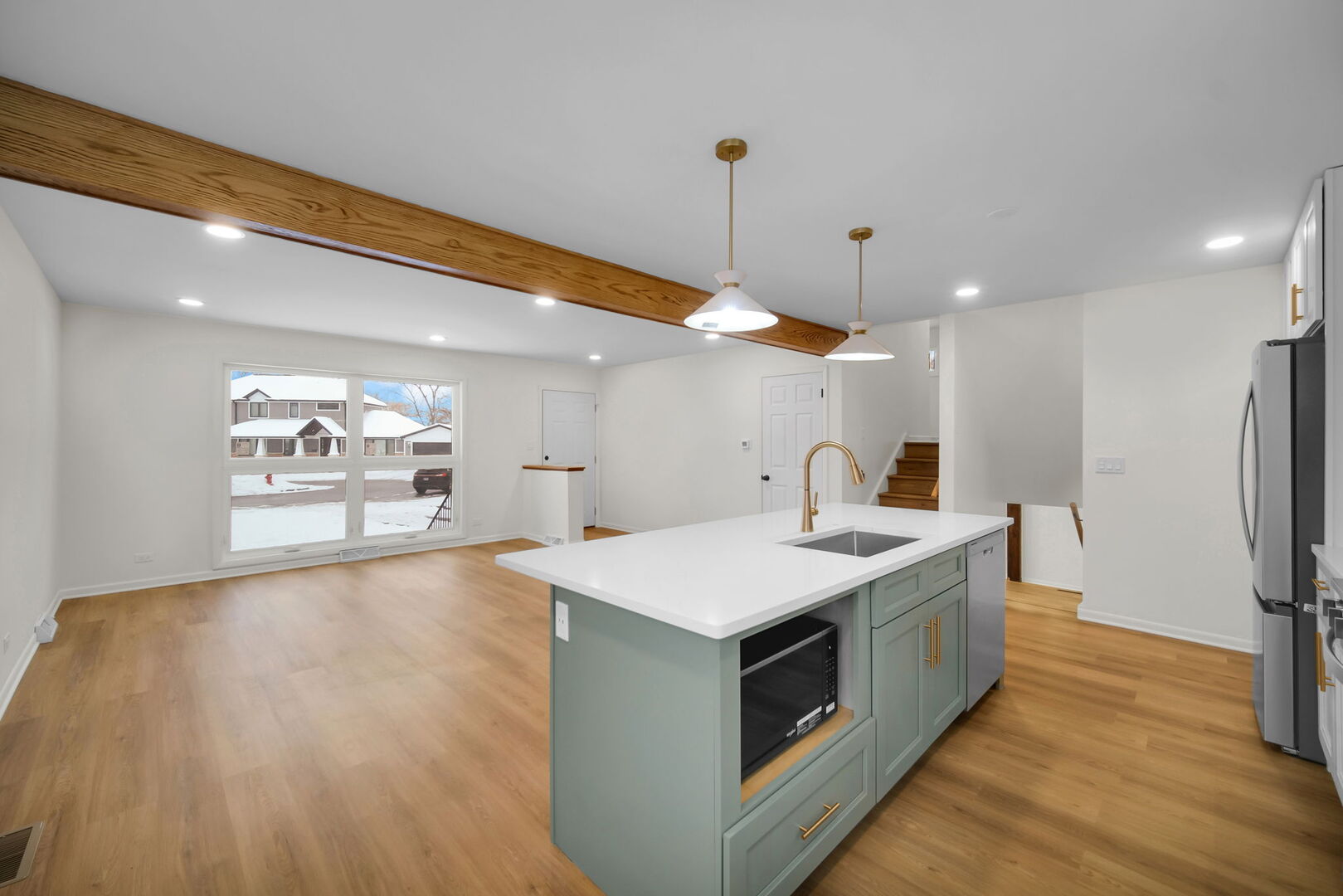 137 Julie Drive, Glenview, IL 60025