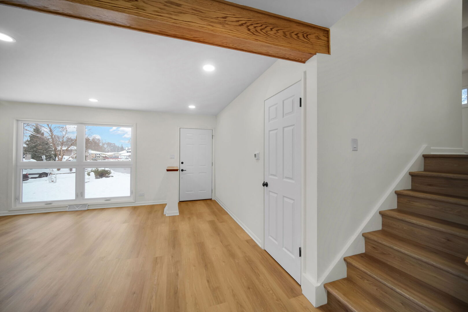 137 Julie Drive, Glenview, IL 60025