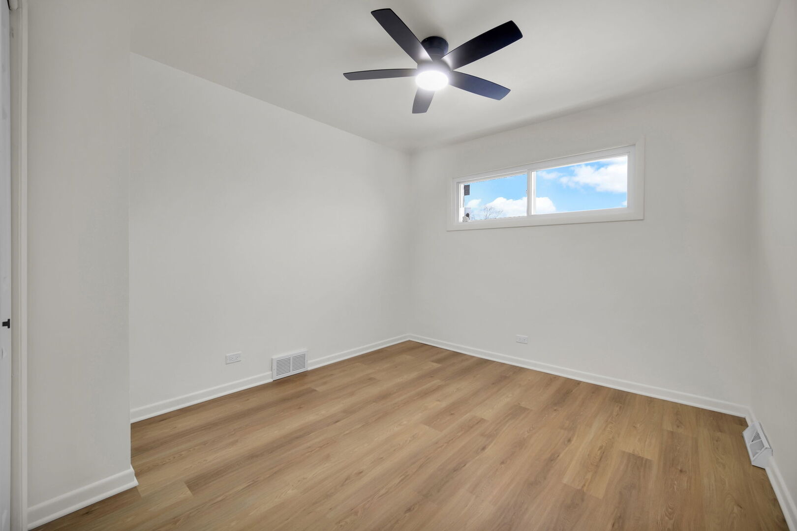 137 Julie Drive, Glenview, IL 60025