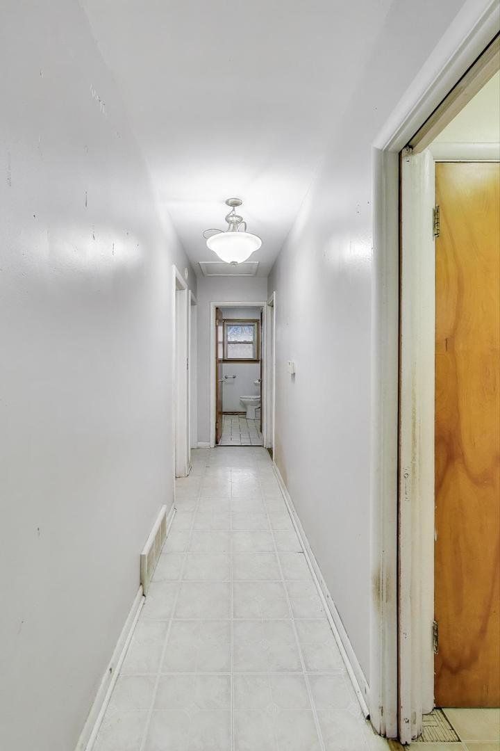 427 Tiffany Drive, Waukegan, IL 60085