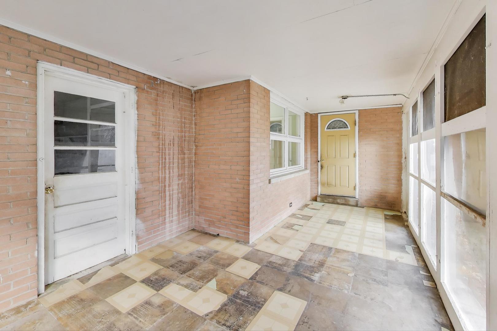 427 Tiffany Drive, Waukegan, IL 60085