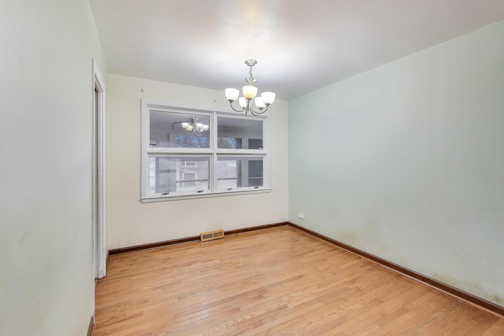 427 Tiffany Drive, Waukegan, IL 60085