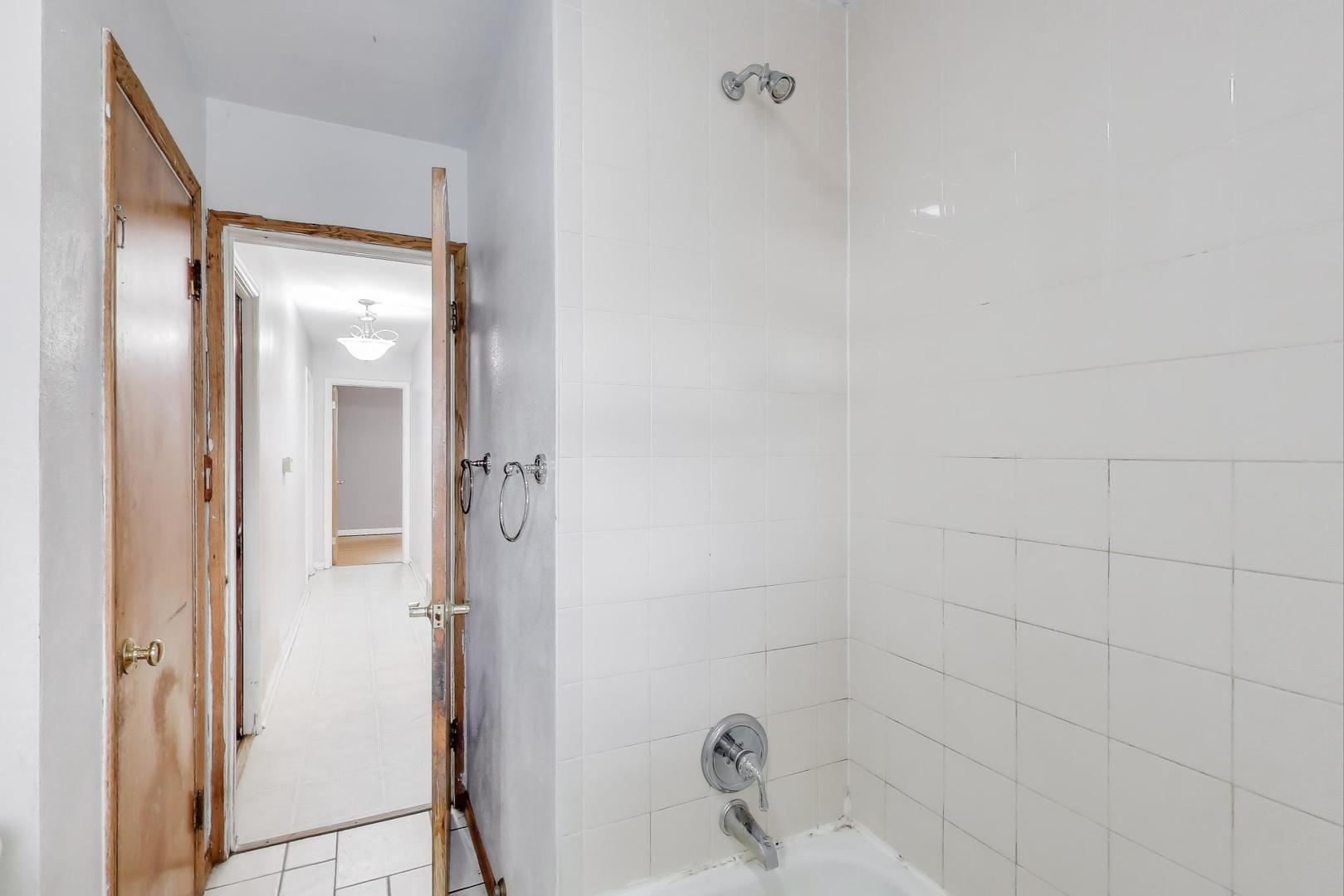 427 Tiffany Drive, Waukegan, IL 60085