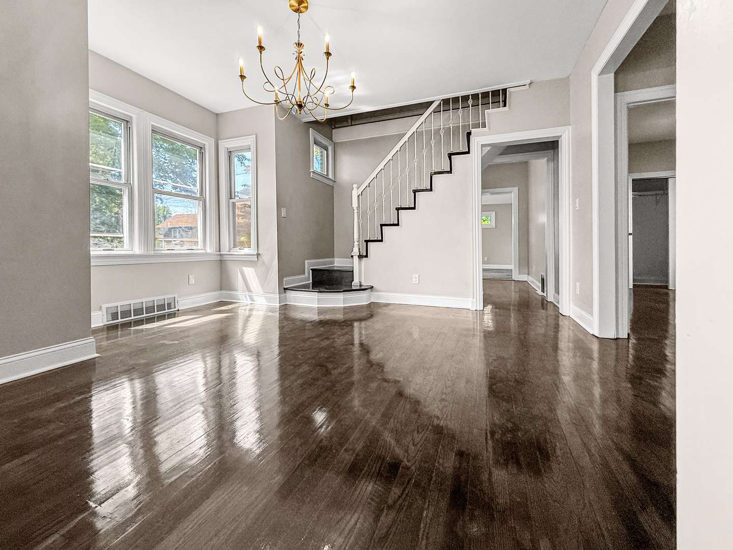 2914 Ridge Road, Lansing, IL 60438