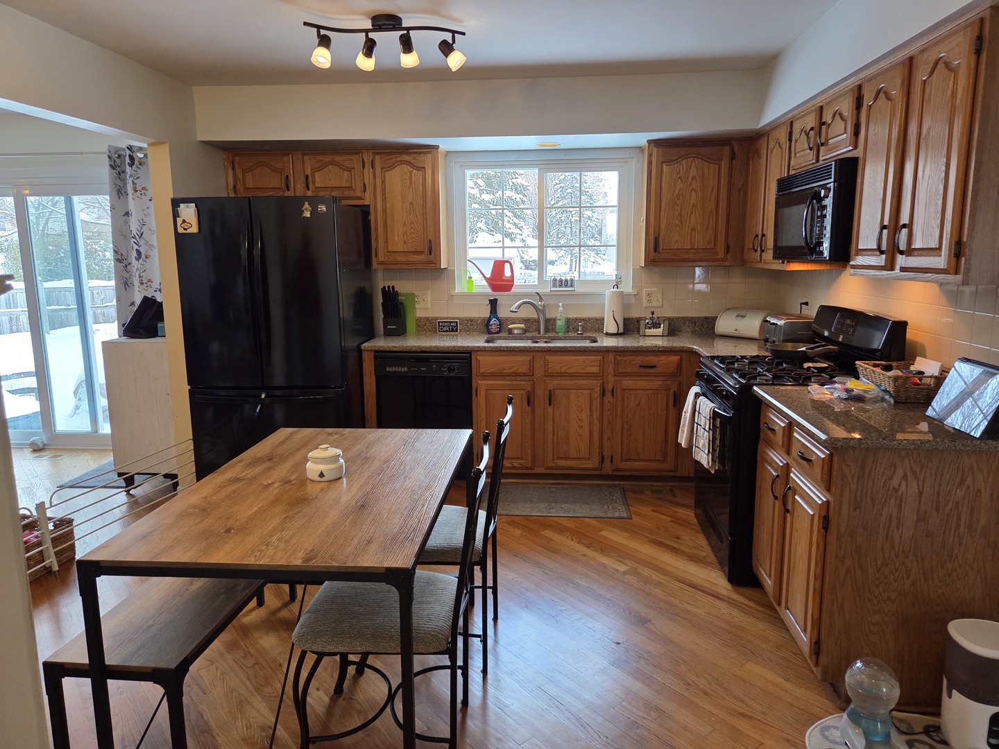 1065 Brighton Drive, Carol Stream, IL 60188