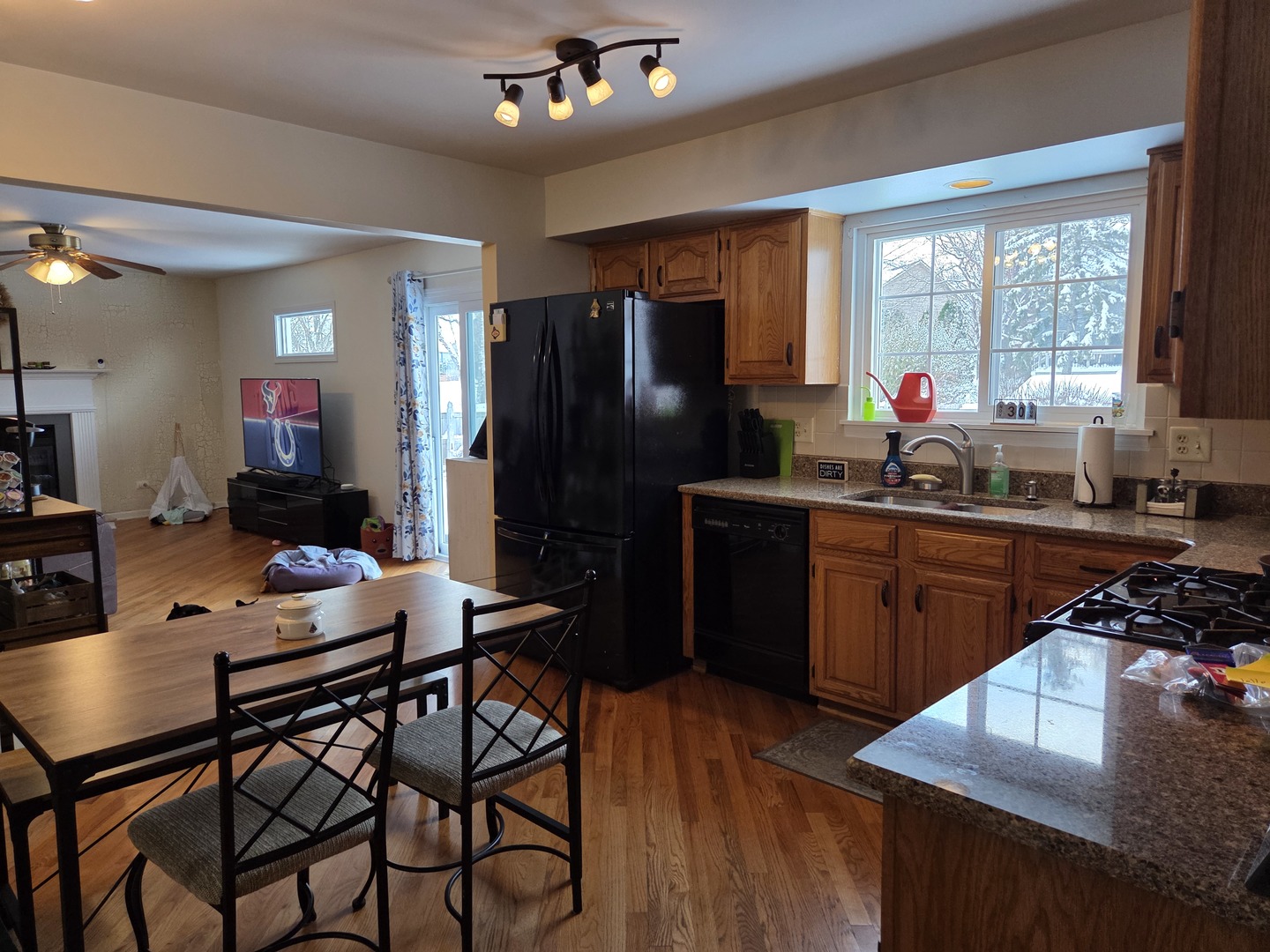 1065 Brighton Drive, Carol Stream, IL 60188