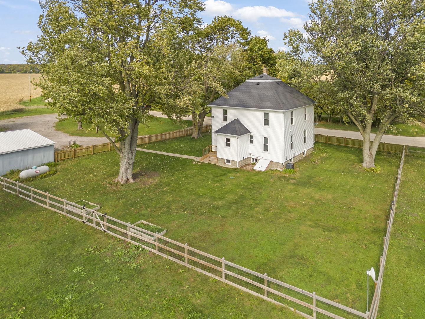 17128 Lukens Road, Sycamore, IL 60178