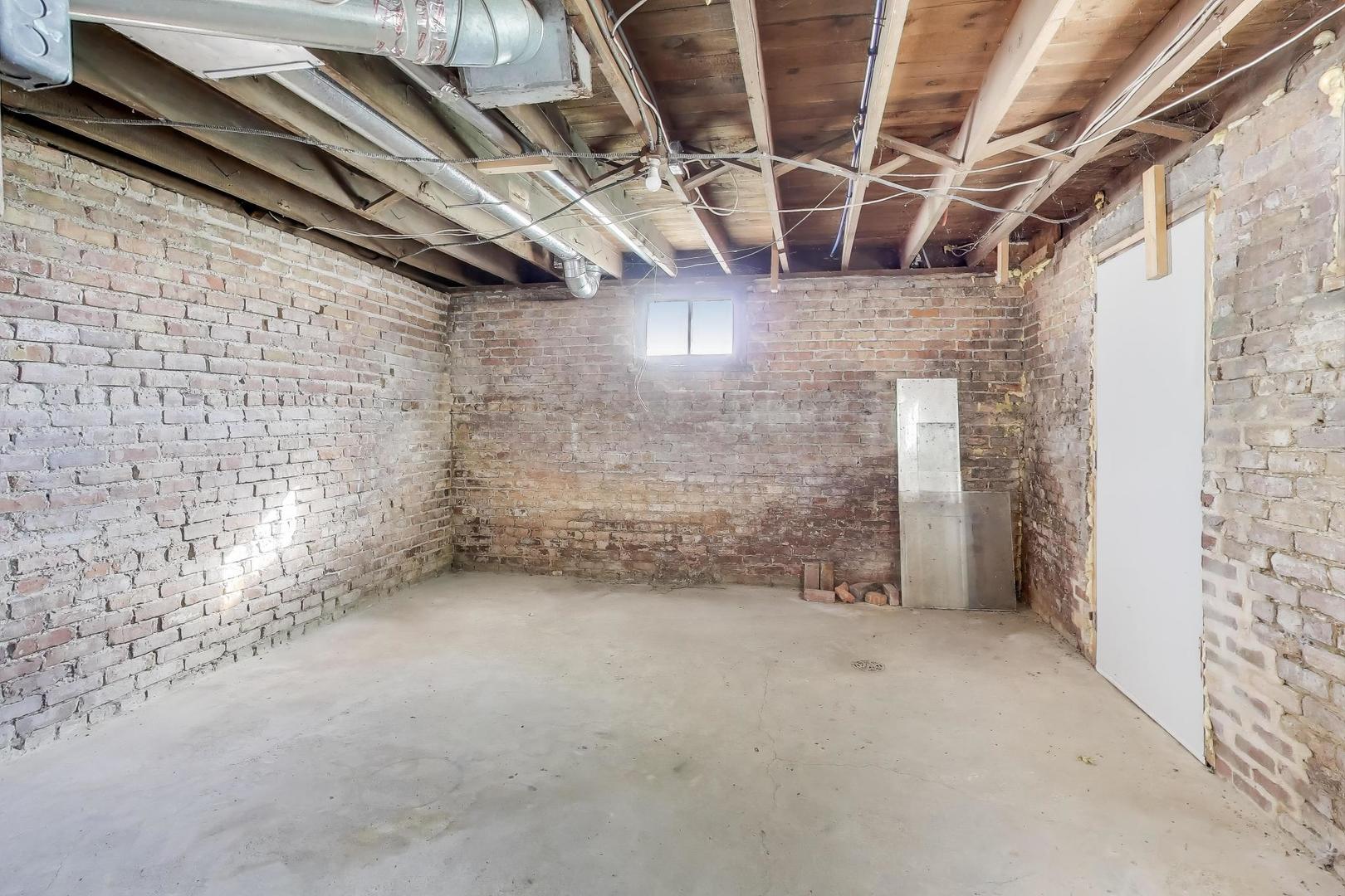 17128 Lukens Road, Sycamore, IL 60178