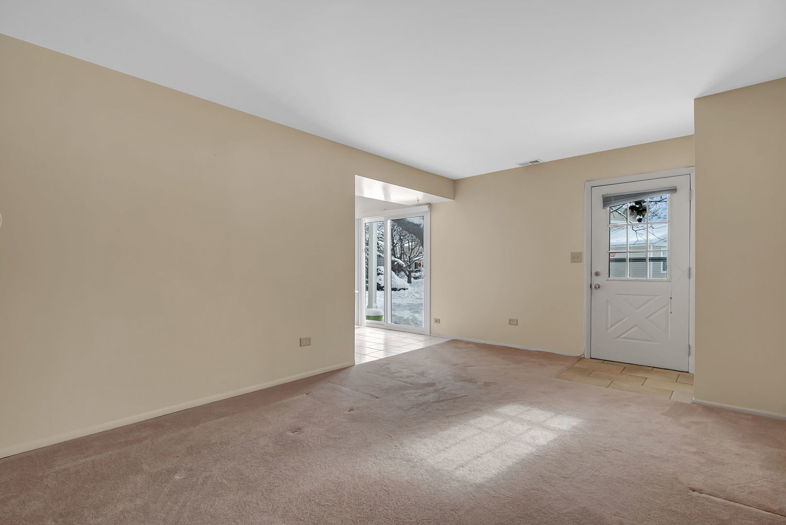 1242 Nova Court, Wheeling, IL 60090