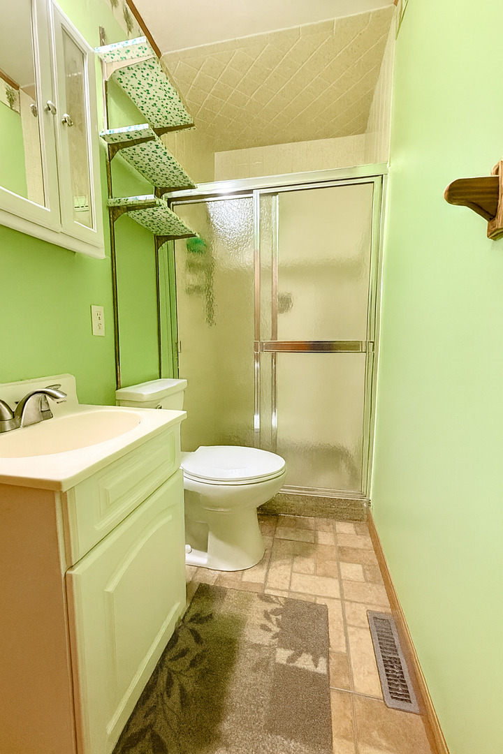 760 Cumberland Street, Hoffman Estates, IL 60169