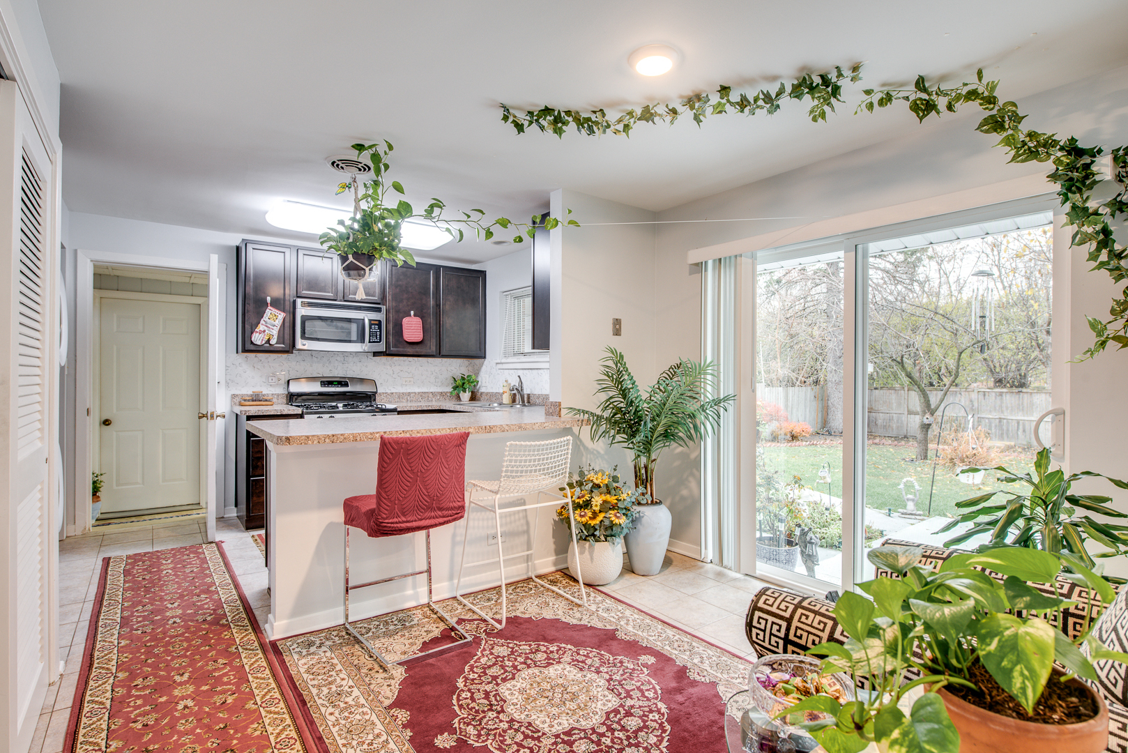 9523 Oconto Avenue, Morton Grove, IL 60053