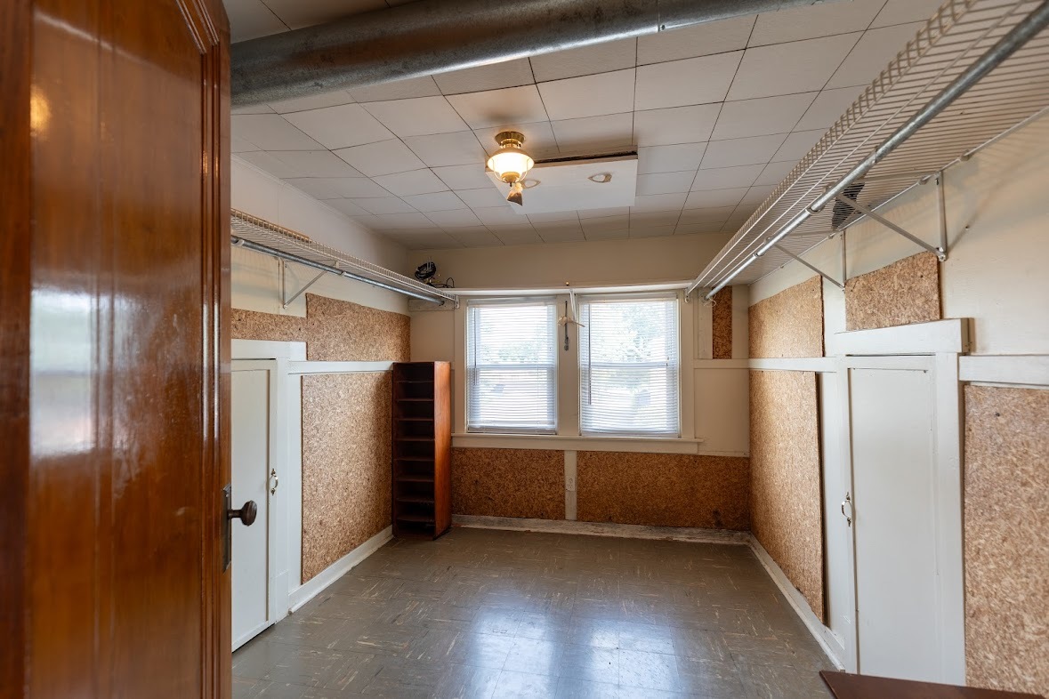 6840 29th Place, Berwyn, IL 60402