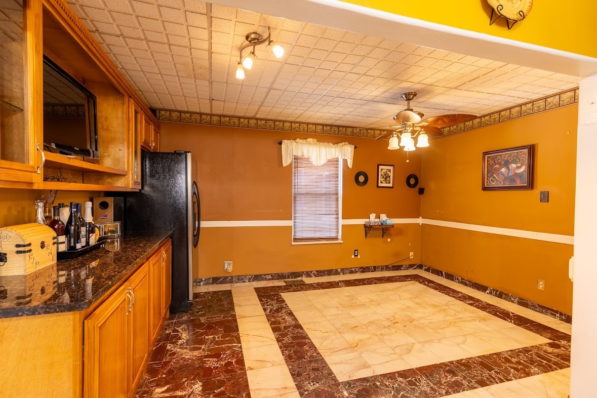 6840 29th Place, Berwyn, IL 60402