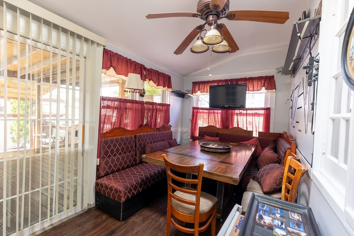 6840 29th Place, Berwyn, IL 60402