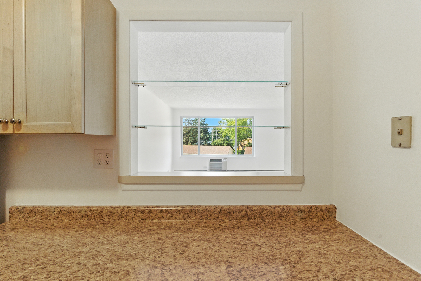 1207 S Old Wilke Road #303, Arlington Heights, IL 60005