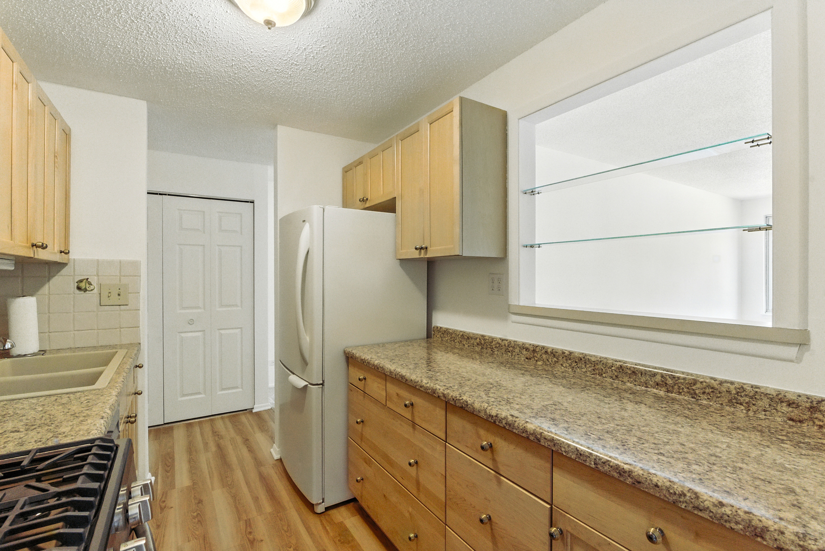 1207 S Old Wilke Road #303, Arlington Heights, IL 60005