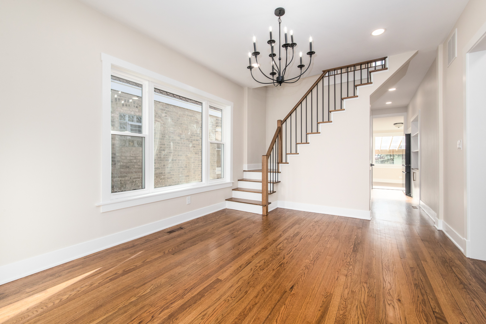 6055 W Dakin Street, Chicago, IL 60634