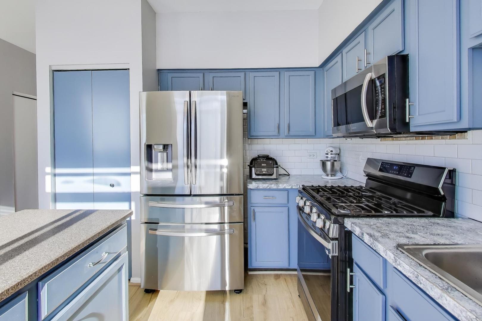 3120 Hoffman Street, Plano, IL 60545