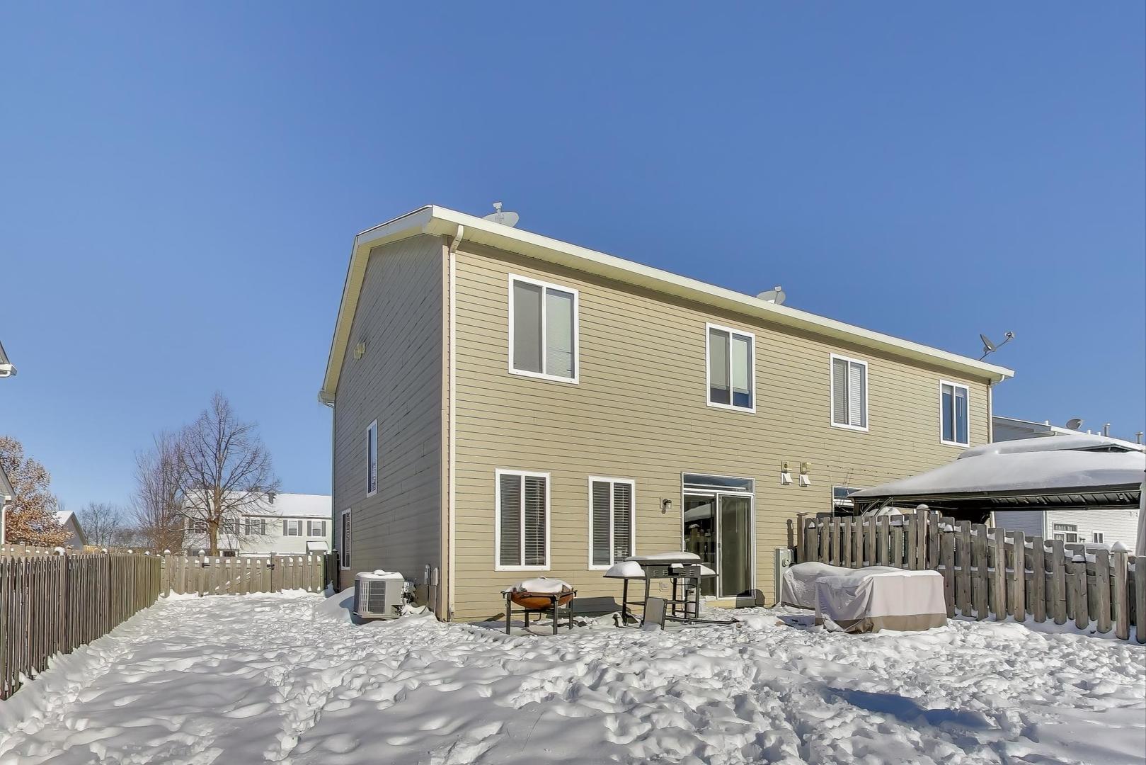 3120 Hoffman Street, Plano, IL 60545