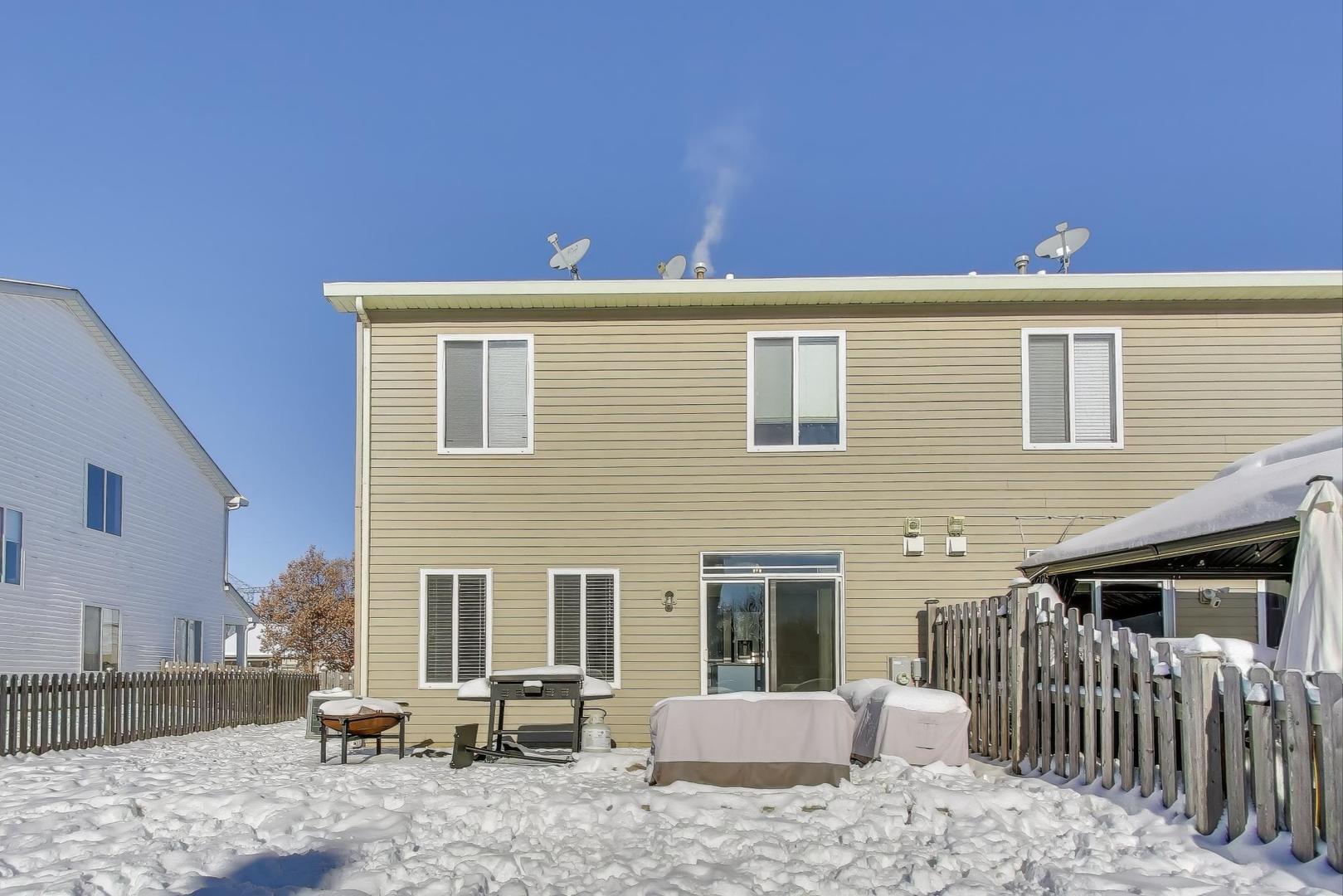 3120 Hoffman Street, Plano, IL 60545