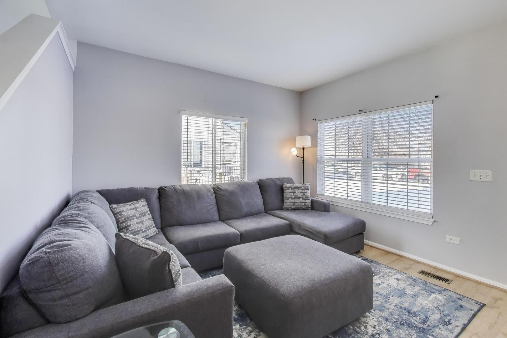 3120 Hoffman Street, Plano, IL 60545