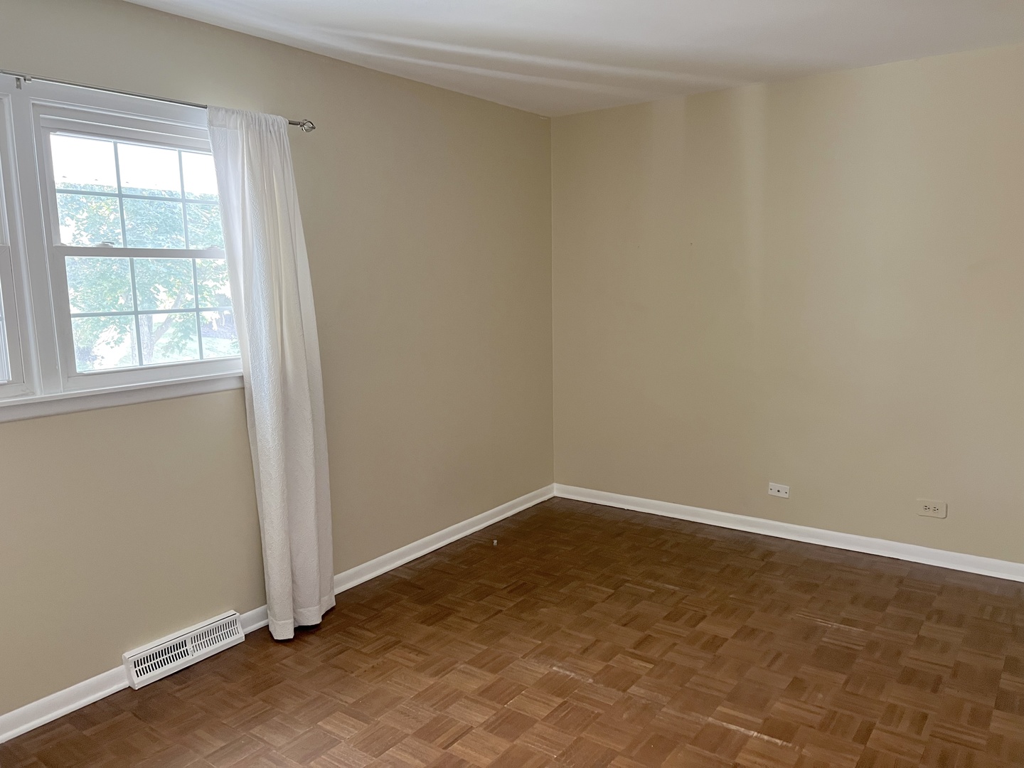 2720 KINCAID Drive, Woodridge, IL 60517