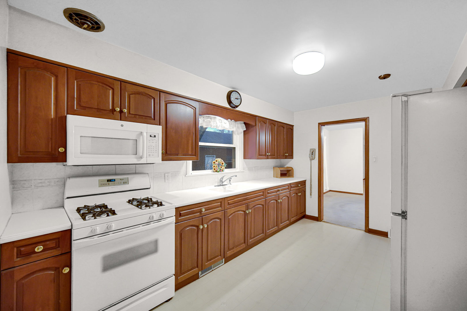 18423 Homewood Avenue, Homewood, IL 60430