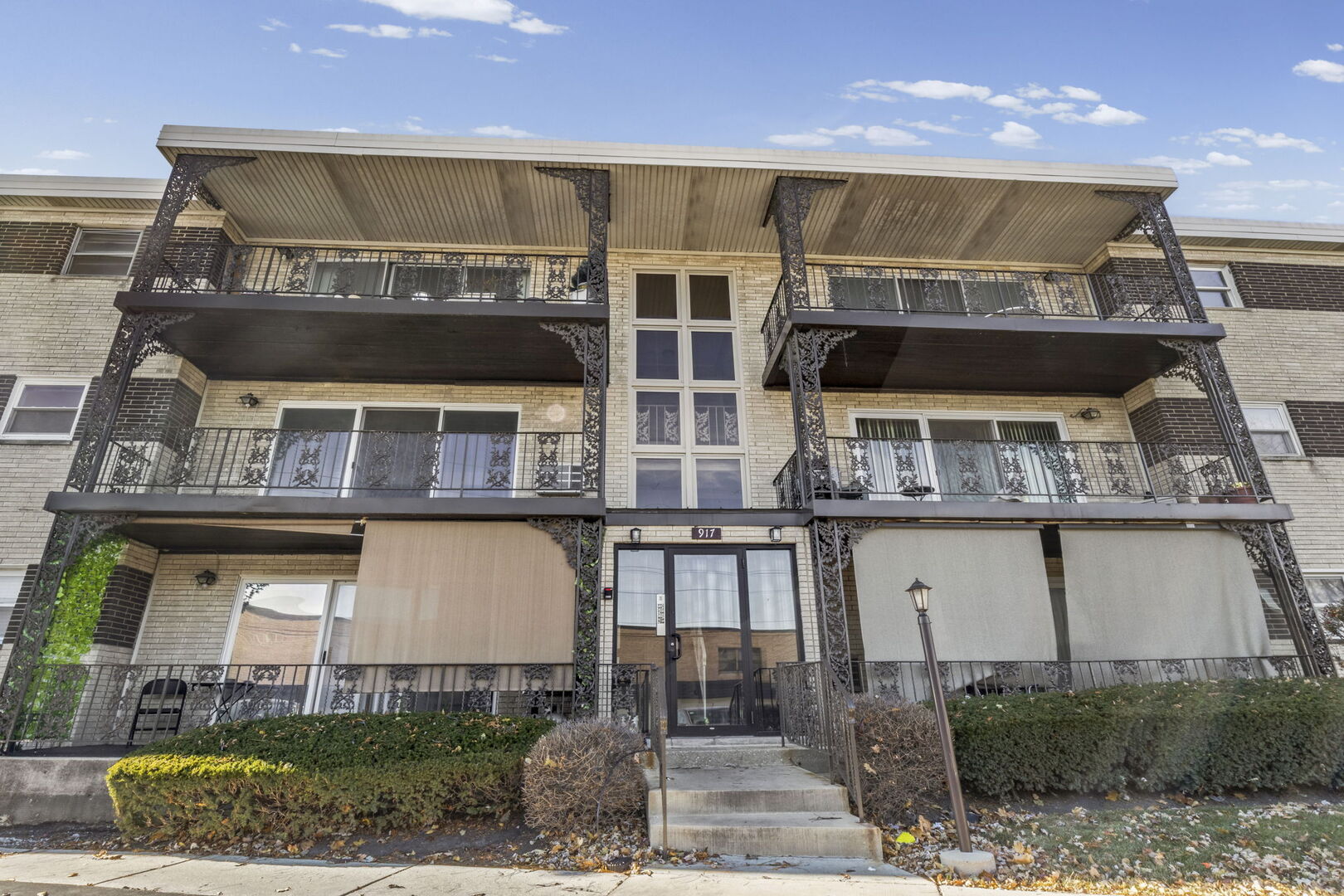 917 8th Avenue #9, La Grange, IL 60525