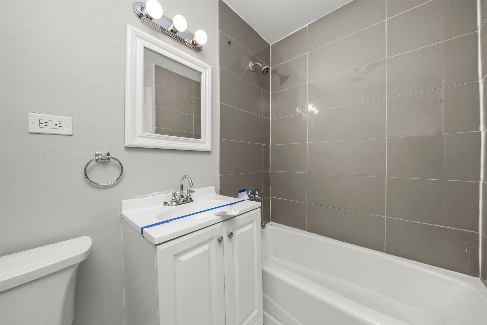 4615 S Vincennes Avenue, Chicago, IL 60653