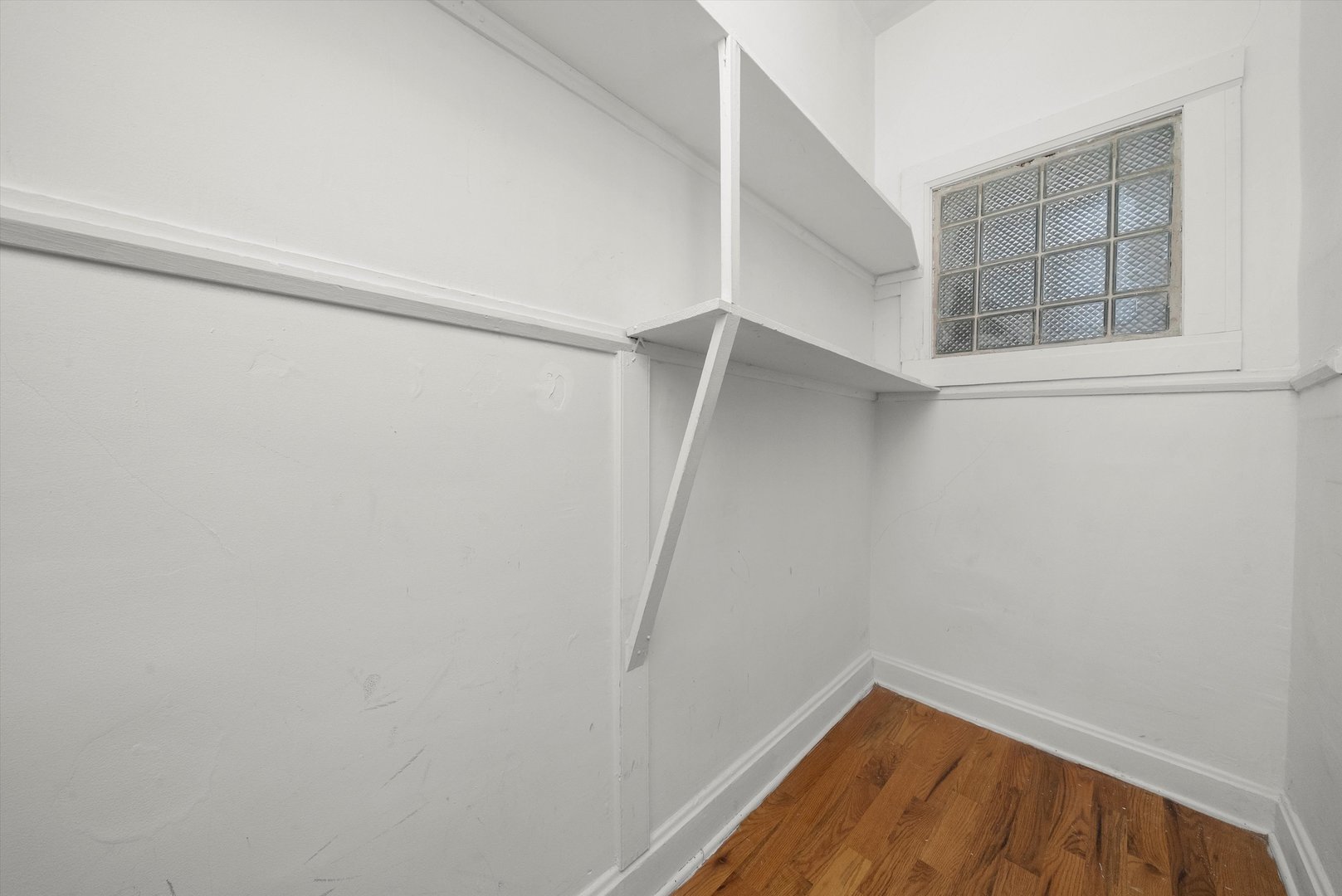 4615 S Vincennes Avenue, Chicago, IL 60653