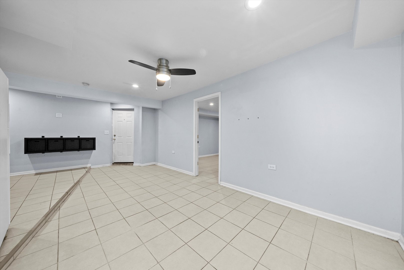 4615 S Vincennes Avenue, Chicago, IL 60653