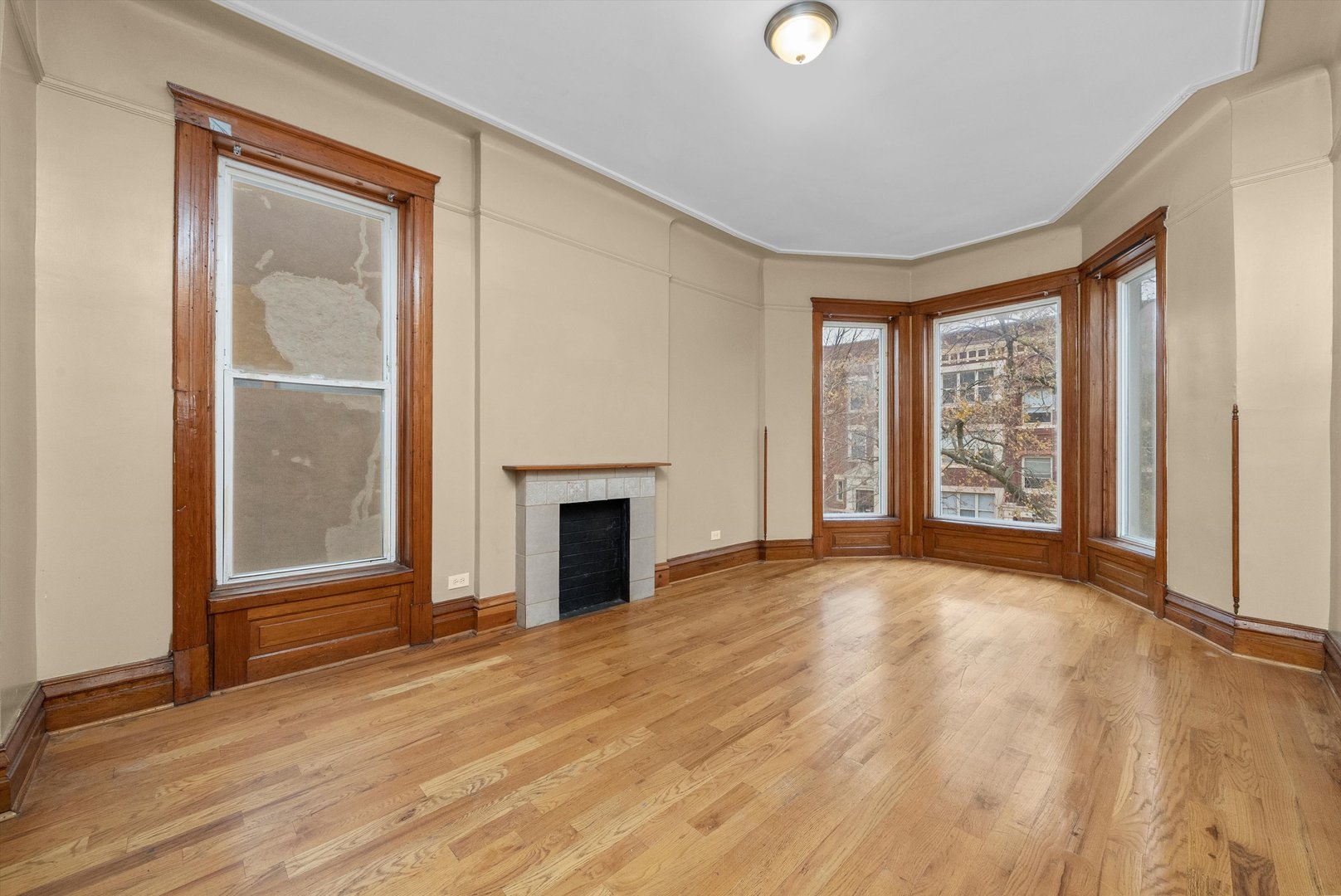 4615 S Vincennes Avenue, Chicago, IL 60653