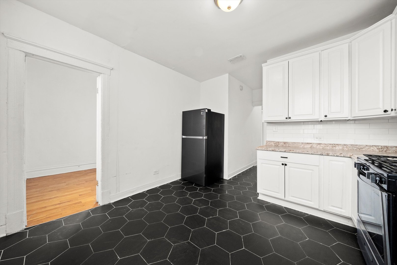 4615 S Vincennes Avenue, Chicago, IL 60653