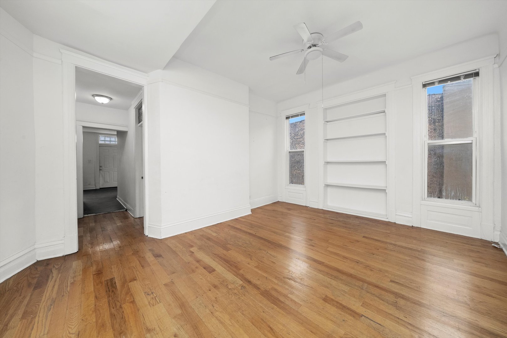 4615 S Vincennes Avenue, Chicago, IL 60653