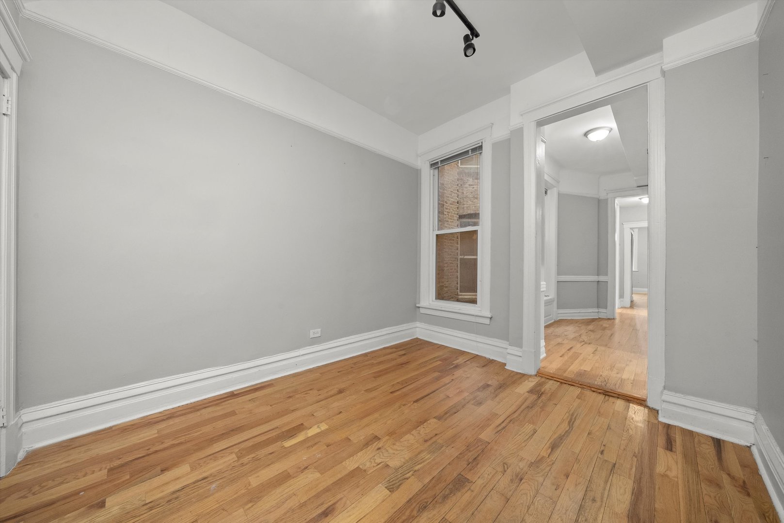 4615 S Vincennes Avenue, Chicago, IL 60653