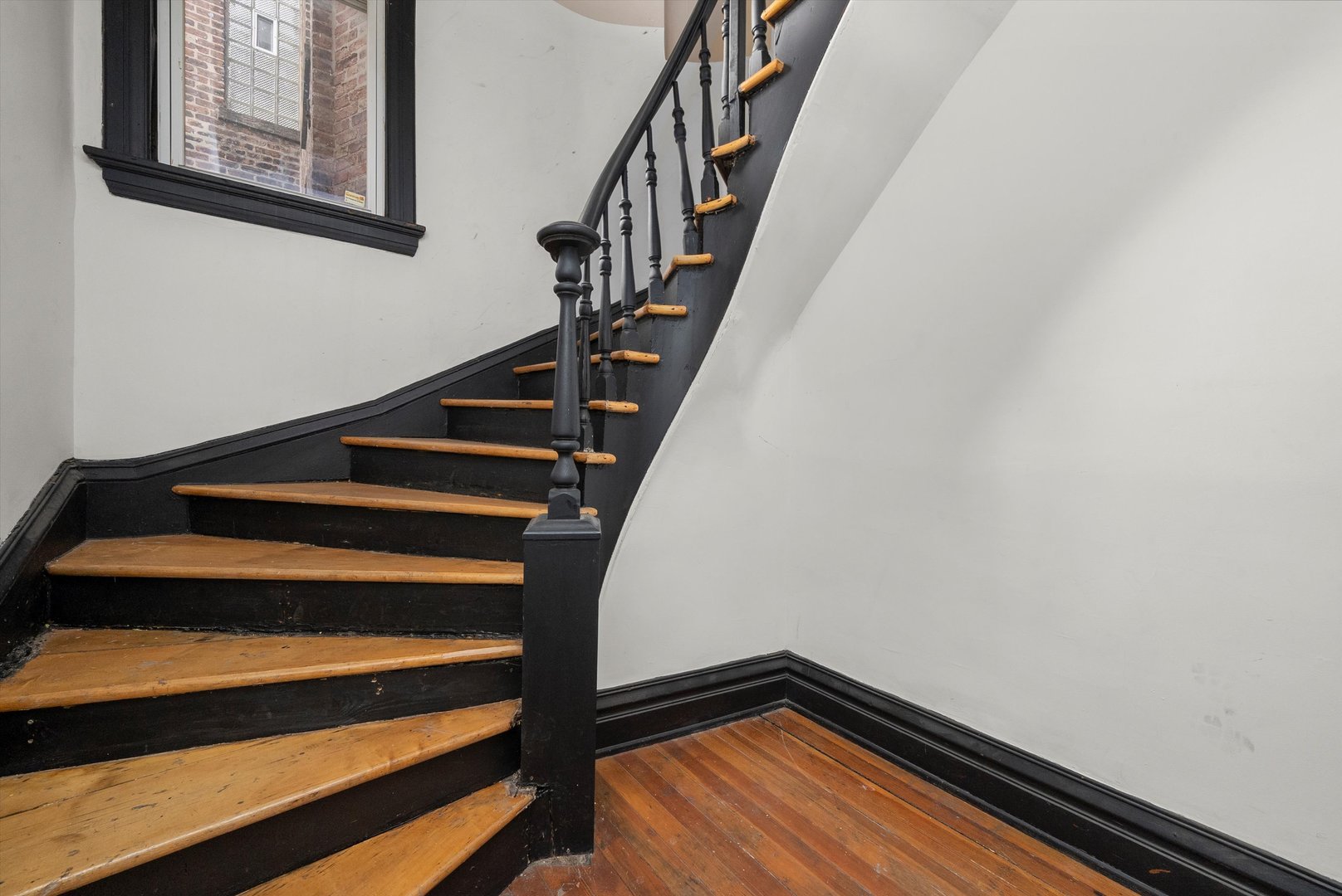 4615 S Vincennes Avenue, Chicago, IL 60653