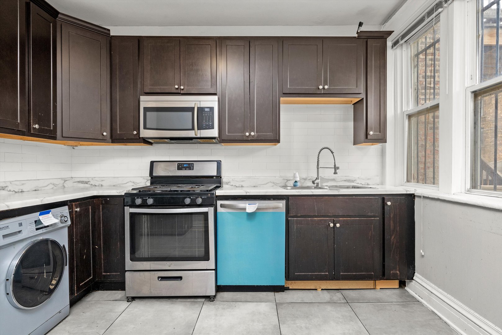 4615 S Vincennes Avenue, Chicago, IL 60653