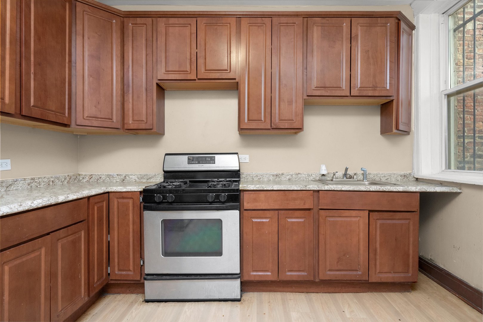 4615 S Vincennes Avenue, Chicago, IL 60653