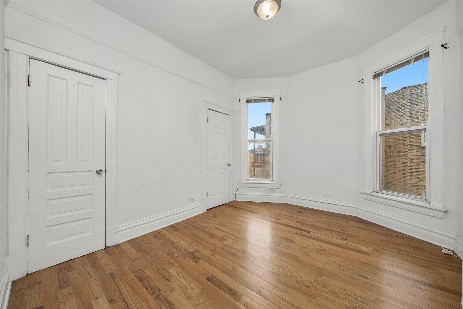 4615 S Vincennes Avenue, Chicago, IL 60653