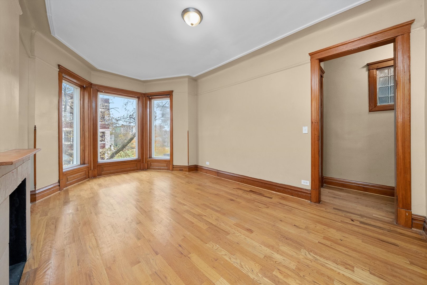 4615 S Vincennes Avenue, Chicago, IL 60653