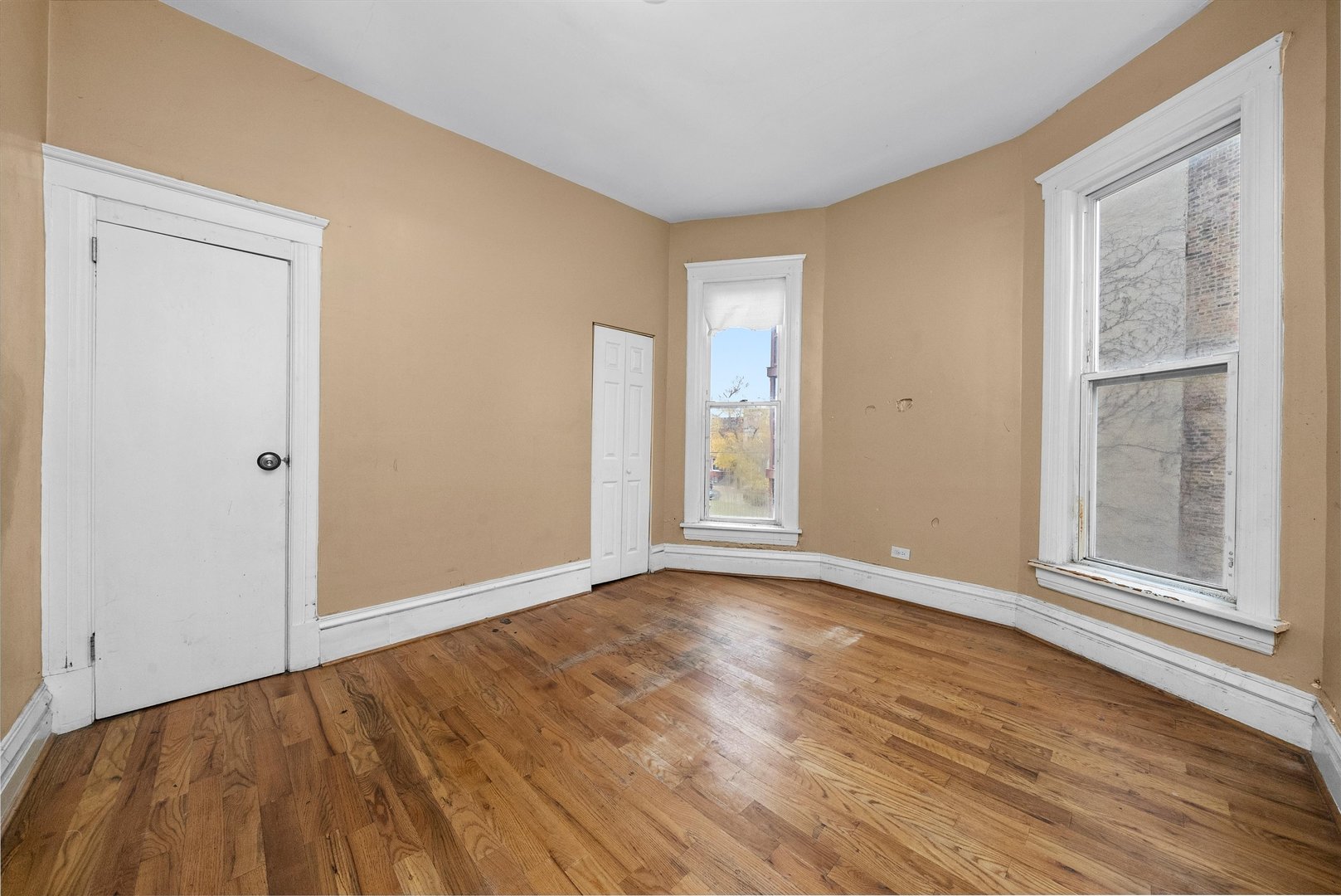 4615 S Vincennes Avenue, Chicago, IL 60653