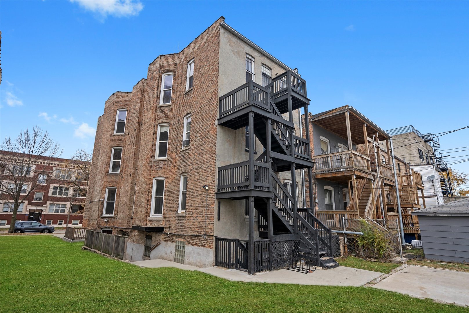 4615 S Vincennes Avenue, Chicago, IL 60653