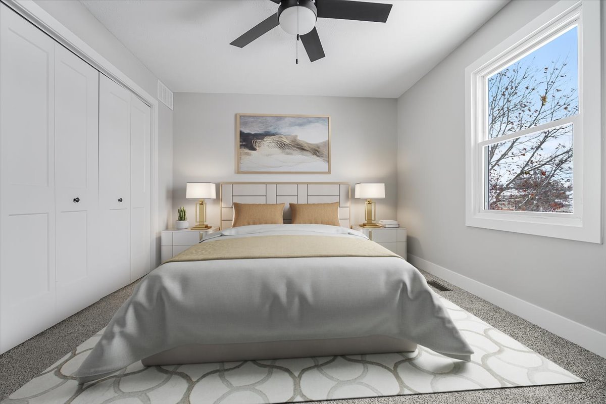 10 Prenzler Drive, Bloomington, IL 61704