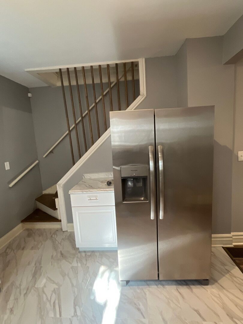 7438 S Champlain Avenue, Chicago, IL 60619