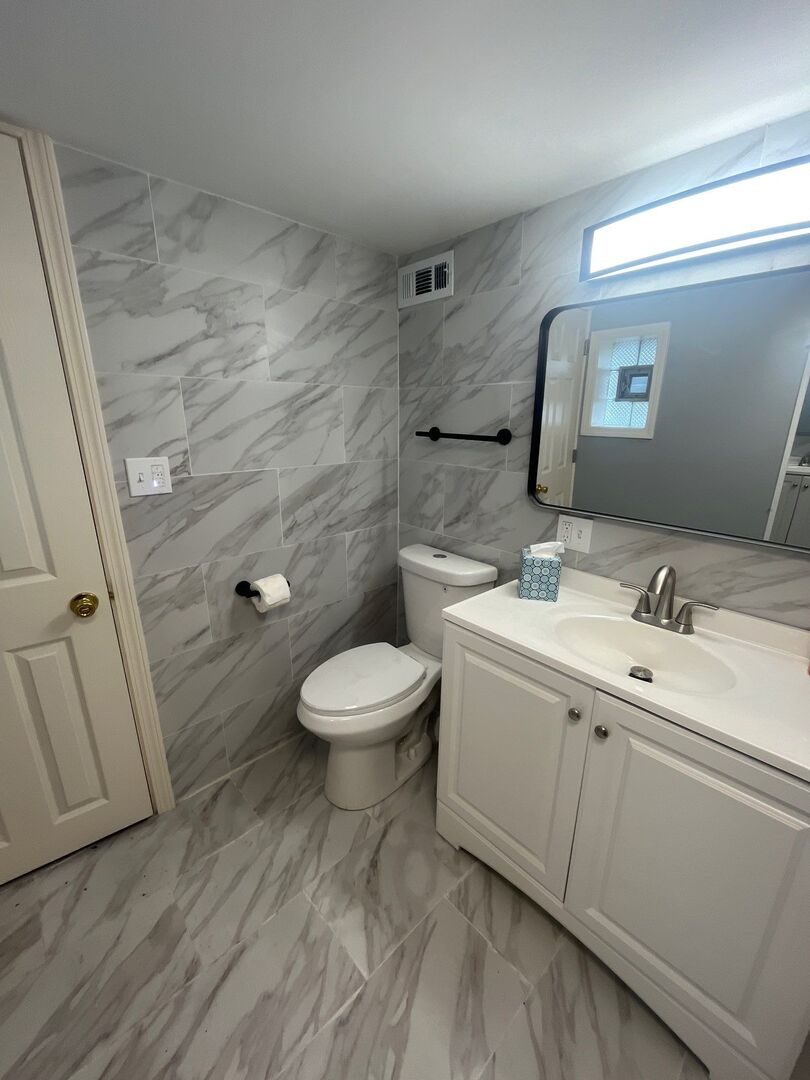 7438 S Champlain Avenue, Chicago, IL 60619