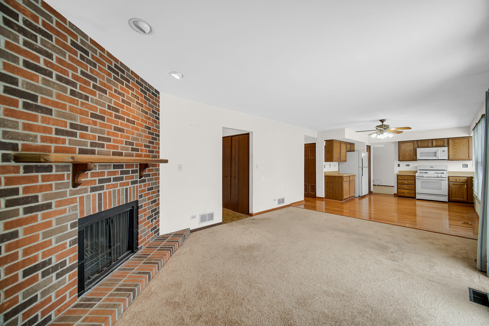 Elk Grove Village, IL 60007