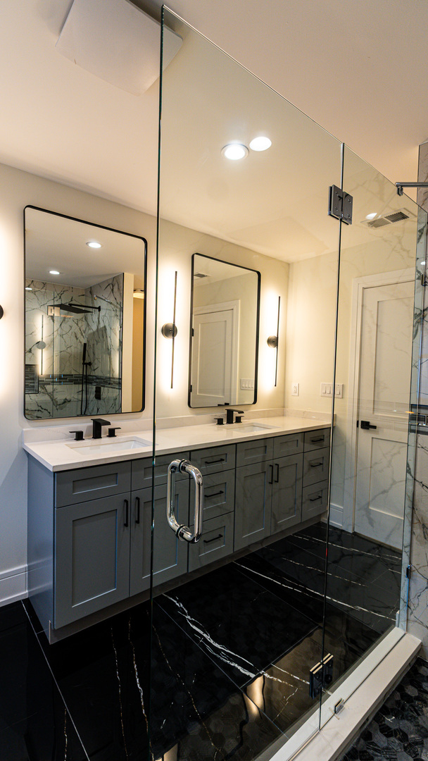 1018 N Princeton Avenue, Villa Park, IL 60181