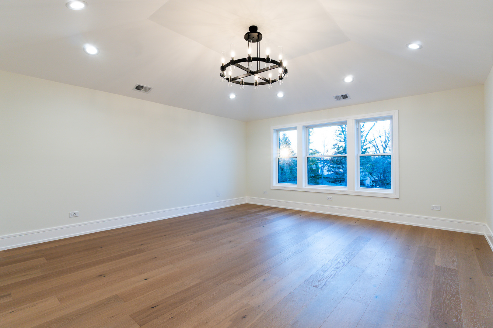 1018 N Princeton Avenue, Villa Park, IL 60181