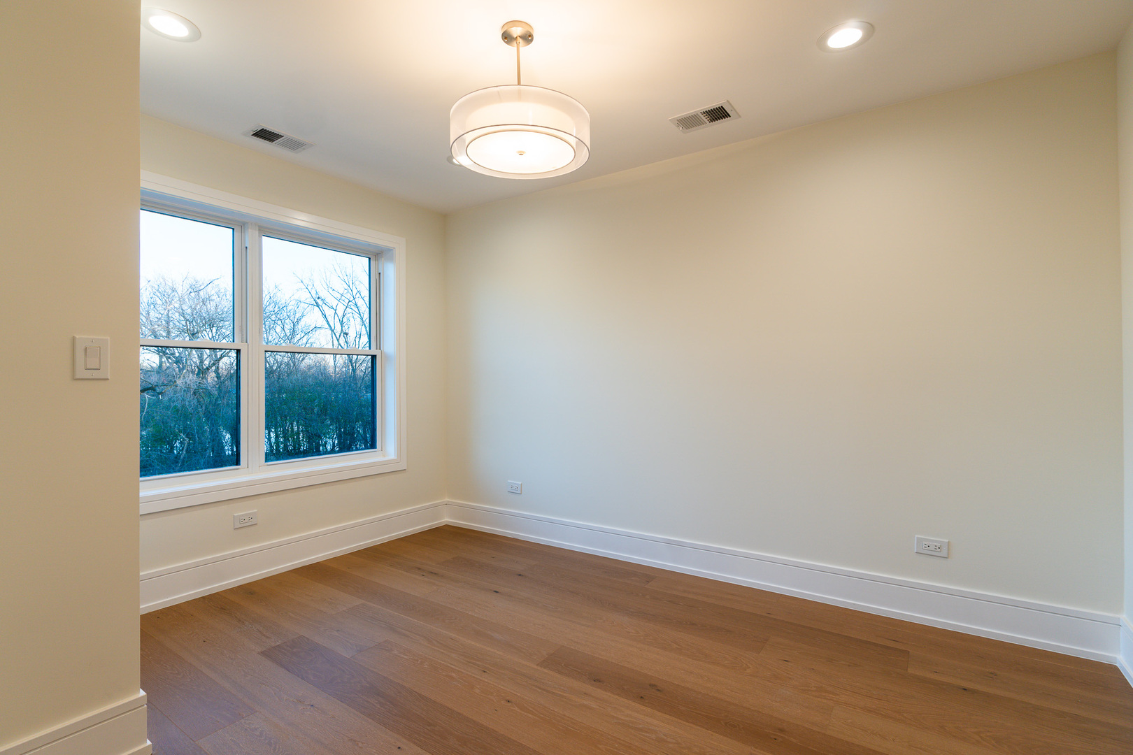 1018 N Princeton Avenue, Villa Park, IL 60181