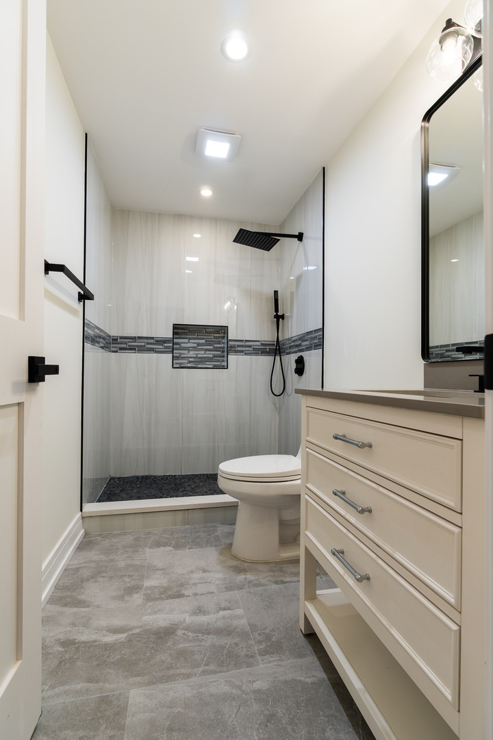 1018 N Princeton Avenue, Villa Park, IL 60181